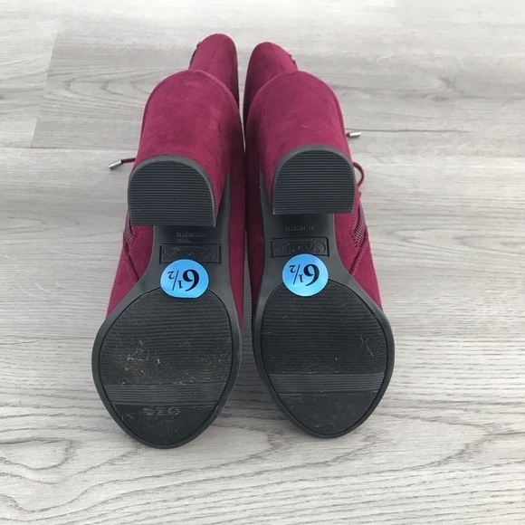 NWT. Carlos Santana. - Picture 5 of 10